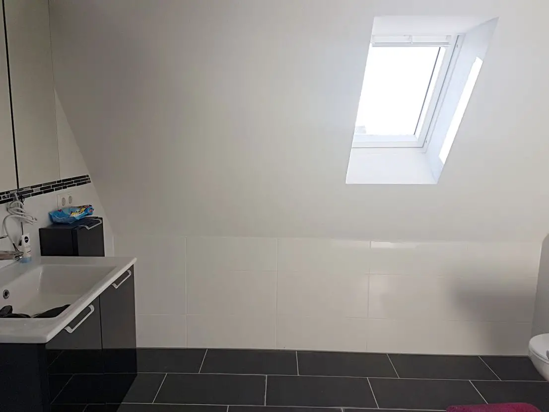Badezimmer 2.OG -- ++NEU++ Qualitativ hochwertig kernsaniertes Einfamilienhaus in der Winnendener City zu verkaufen!