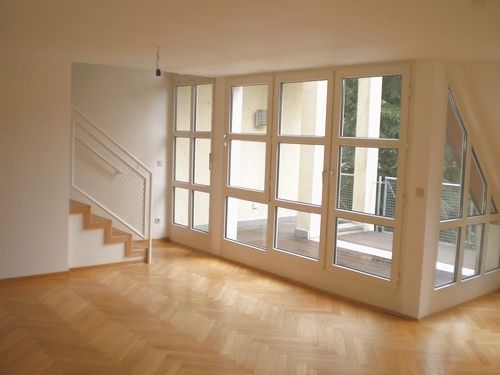 Zimmeransicht 1 -- Moderne 5-Zimmer-Maisonette-Wohnung mit Terrasse in Berlin-Frohnau