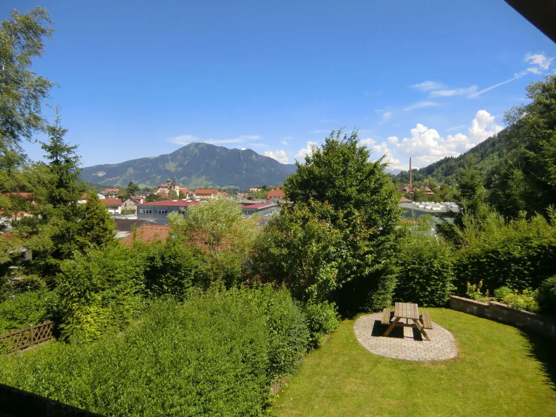 CIMG1398 -- Wunderschöne Doppelhaushäfte mit großem Garten und Blick auf die Berge!