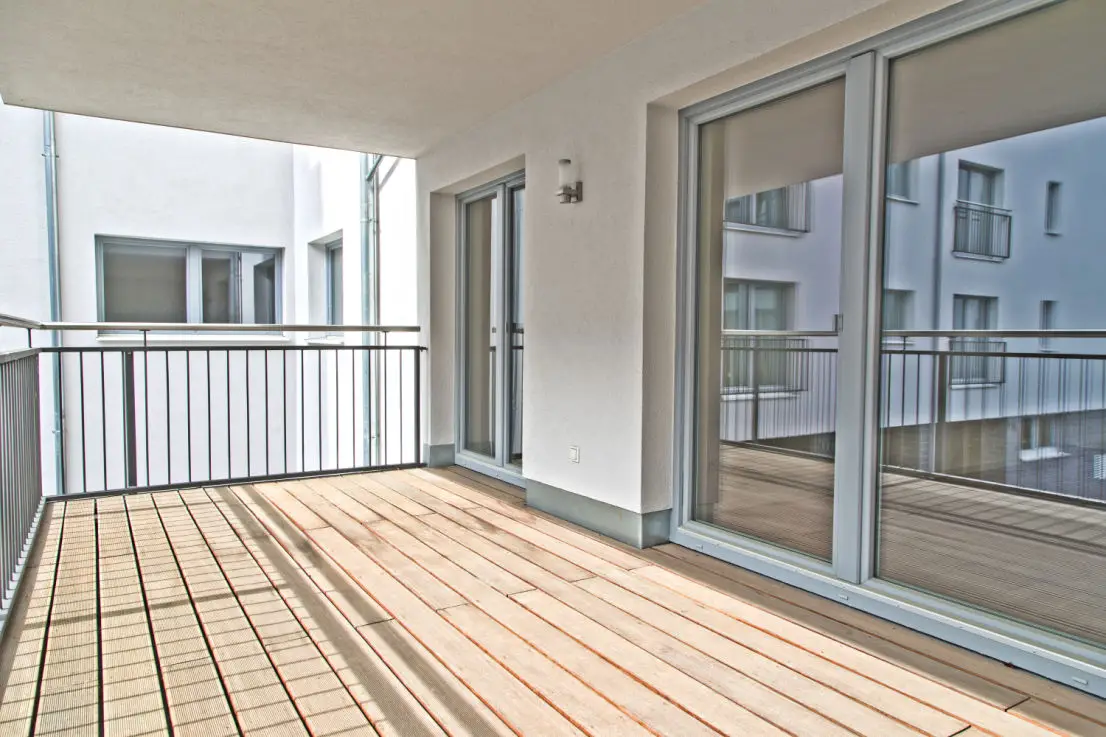 Balkon -- Provisionsfreie Traumwohnung, Erstbezug, Terrasse, EBK, Fußbodenheizung