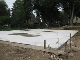 Bodenplatte -- Beeindruckende Stadtvilla in gefragter Lage mit traumhaftem Garten