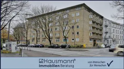 Wohnung in Hamburg (St. Georg) zum Kauf mit 1 Zimmer und 20,45 m² Wohnfläche. Ausstattung: Balkon, Massiv, Öl, Zentralheizung, Bad mit Dusche, Erdgeschoss.