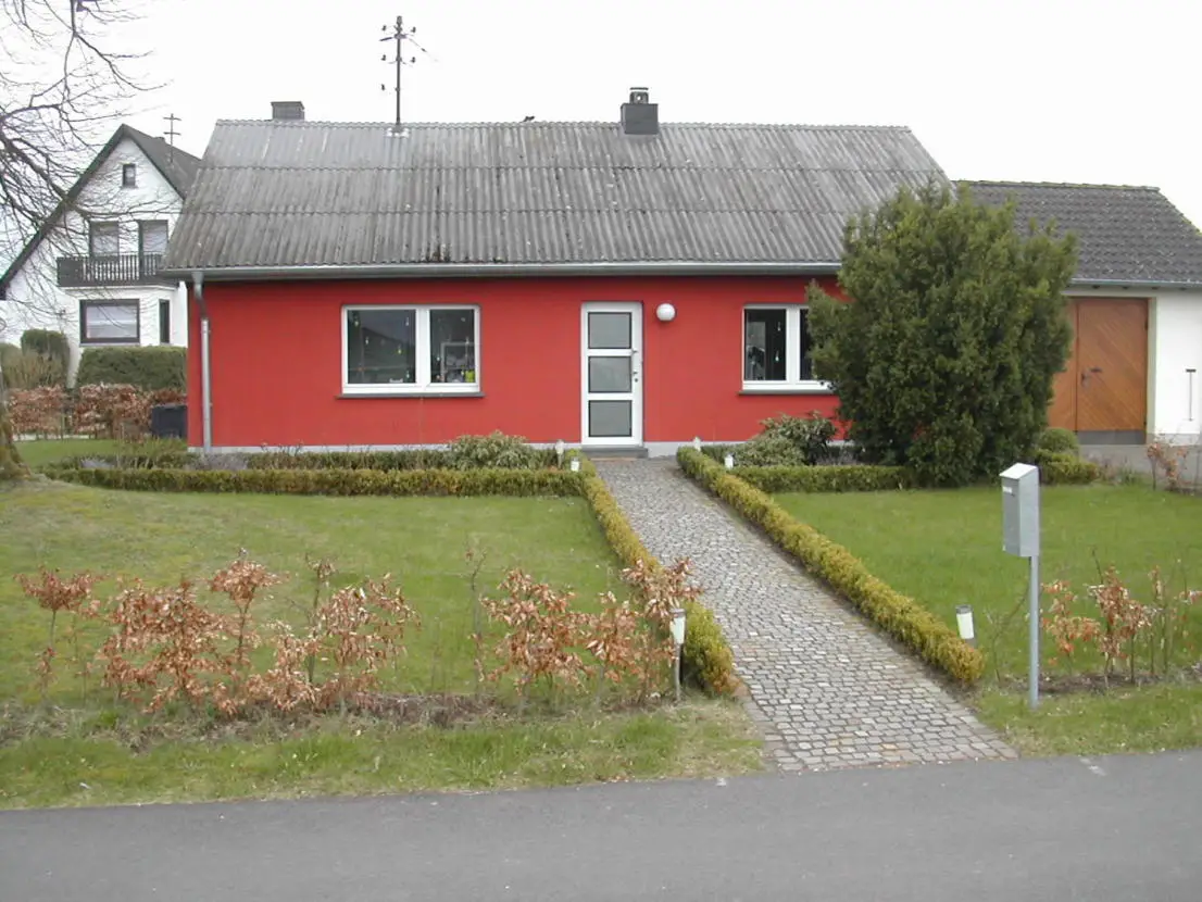 DSCN0904 -- Schönes Haus in der Vulkaneifel, Berndorf