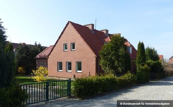 Vier Doppelhaushälften -- Doppelhaushälfte Gramzower Straße 9 in Hohengüstow
