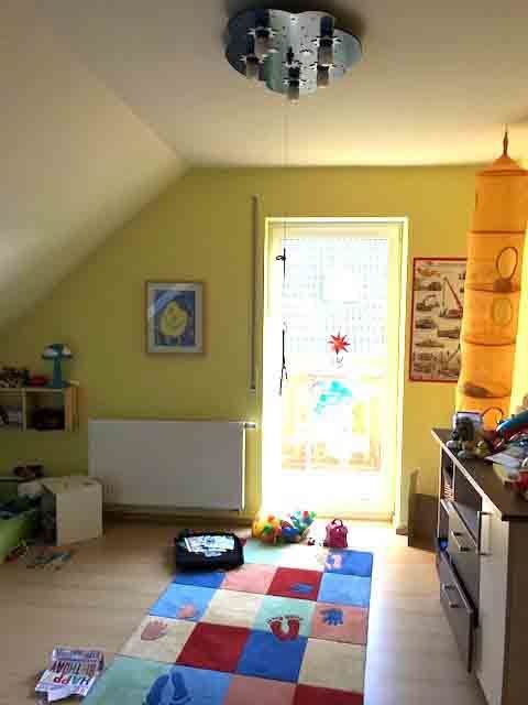 Kinderzimmer -- * Haus in ruhiger und grüner Höhenlage zur Miete *