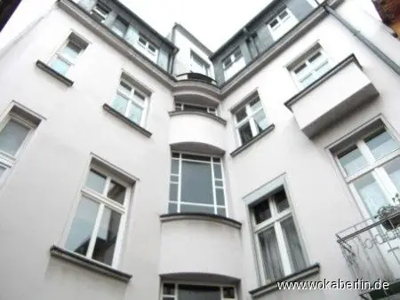 Rückseite des Hauses -- interessantes Anlageobjekt +++ ruhige 2- Zimmer-Wohnung in Berlin-Köpenick