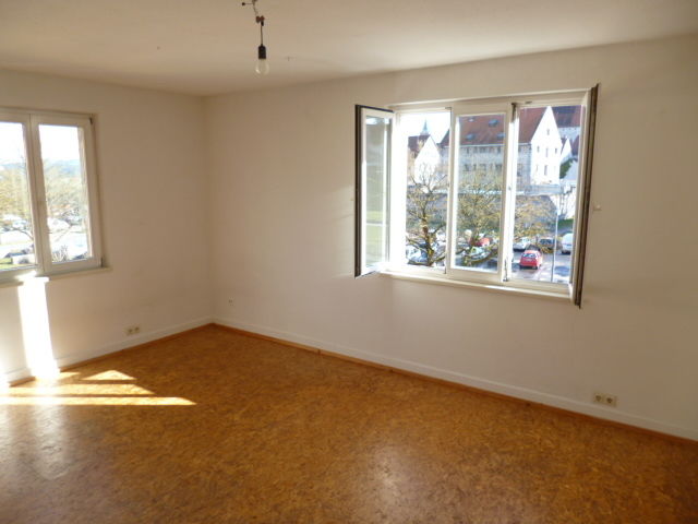 P1030125 -- 1-Zimmer in Wohngemeinschaft mit EBK in Rottweil
