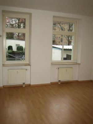 Wohnung in Leipzig (Möckern) zur Miete mit 3 Zimmer und 87,54 m² Wohnfläche. Ausstattung: Denkmalschutz-Afa, Balkon, Garten, Terrasse, Laminat, frei werdend.