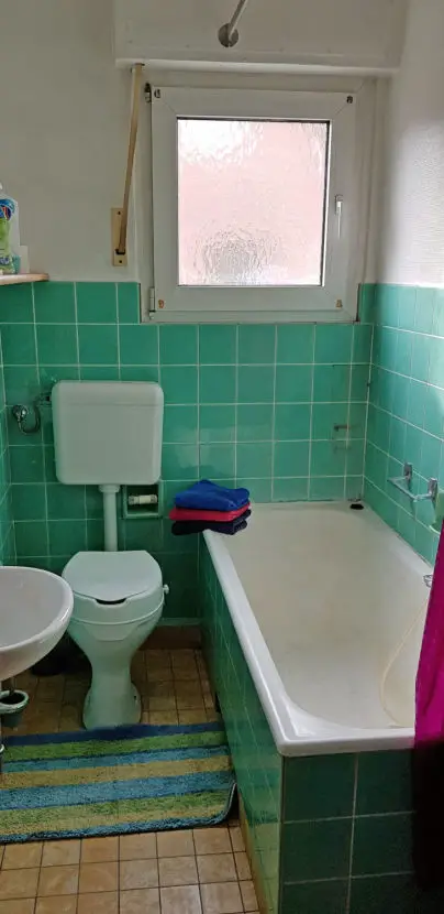 Badezimmer EG -- Dülmen Generationenhaus mit Charme und Potential