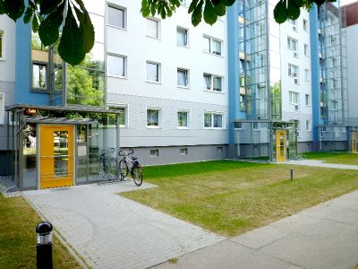 Wohnung in Dresden (Seidnitz/Dobritz) zur Miete mit 1 Zimmer und 36,17 m² Wohnfläche. Ausstattung: Personenaufzug, Zentralheizung.