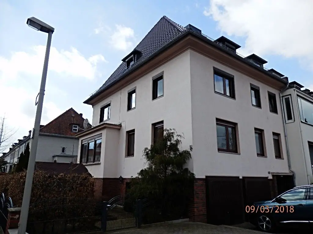 P3090002 -- VON PRIVAT - Schönes 3 Familienhaus in bevorzugter Wohnlage zur Vermietung und Eigennutzung