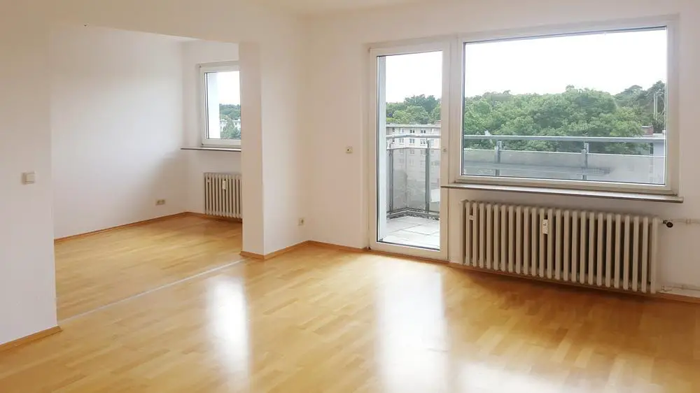 Wohnzimmer -- gepflegte 2,5-Zimmer-Wohnung günstig mieten in Neu-Isenburg