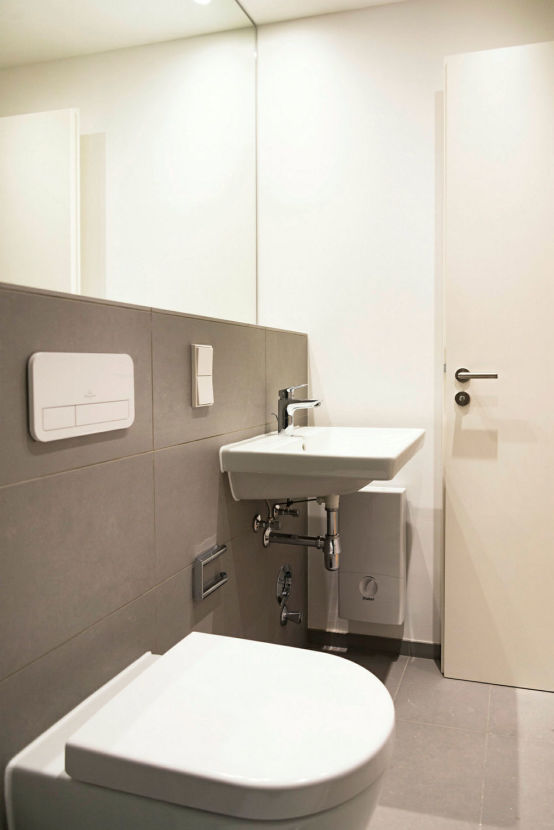 Badezimmer -- Erstbezug nach umfassender Modernisierung