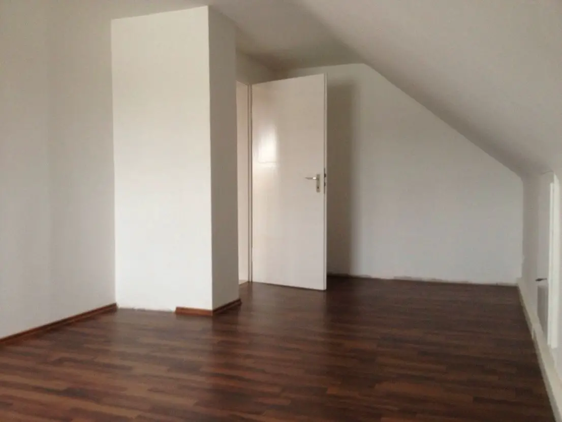 IMG 4650 -- DG Wohnung in Hanau/Rosenau zu Vermieten!