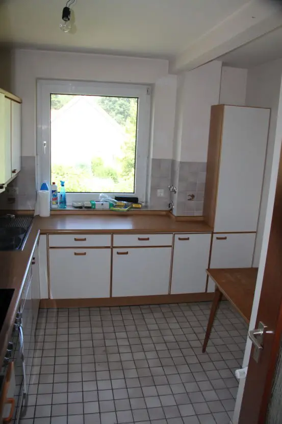 Küche -- Klausbrook: Frisch renovierte Drei-Zimmer-Wohnung in gepflegter Wohnanlage