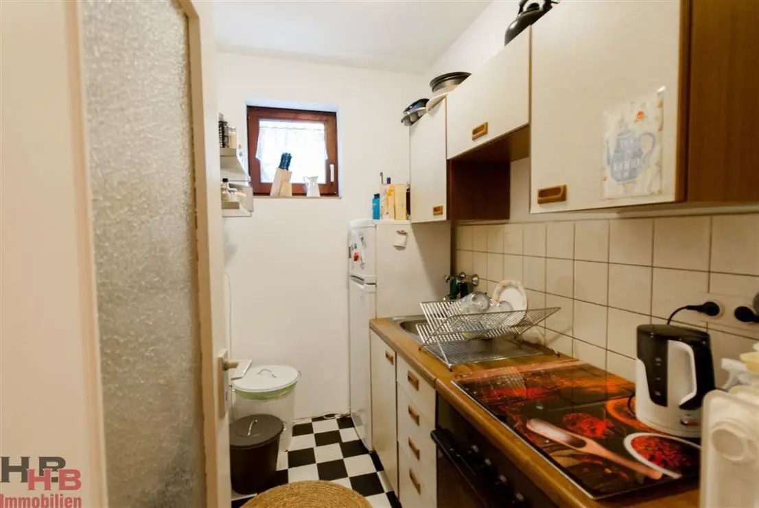 Einbauküche -- 1 Zimmer Appartment in Bestlage mit Einbauküche und Balkon!