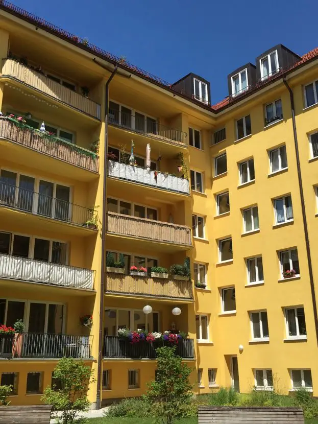 Gebäudeansicht -- 2-Zimmer mit Balkon in Haidhausen Nähe Ostbahnhof