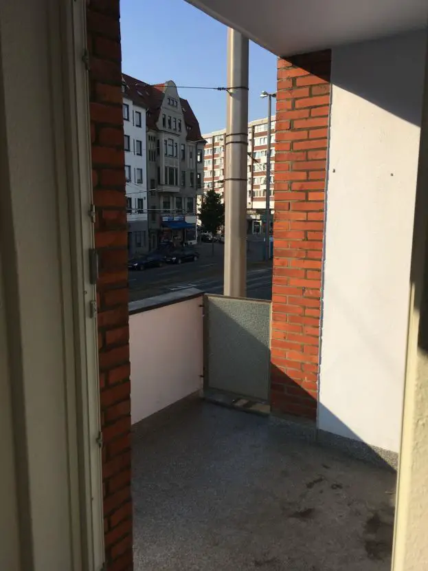 IMG_0062 -- Single-Appartment mit Balkon, renoviert, zentrale Lage nähe Weser