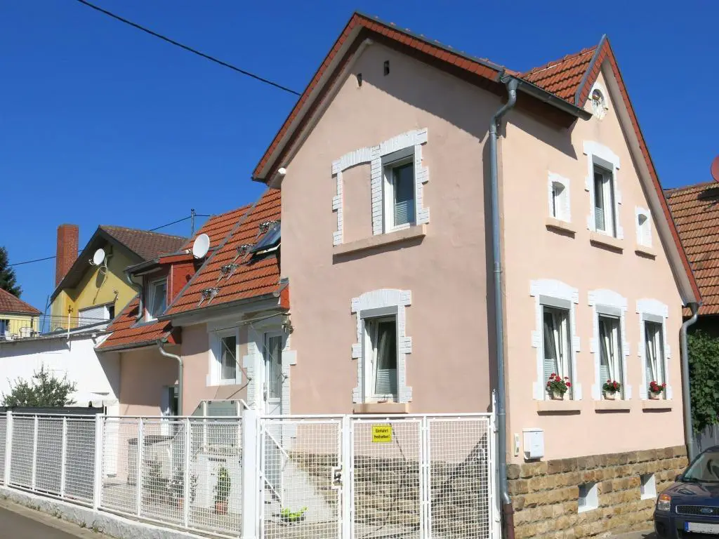 6399070 -- Top modernisiertes Einfamilienhaus in Landau-Nußdorf