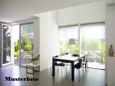 Etagenwohnung in Essen (Südostviertel) zum Kauf mit 4 Zimmer und 87 m² Wohnfläche.