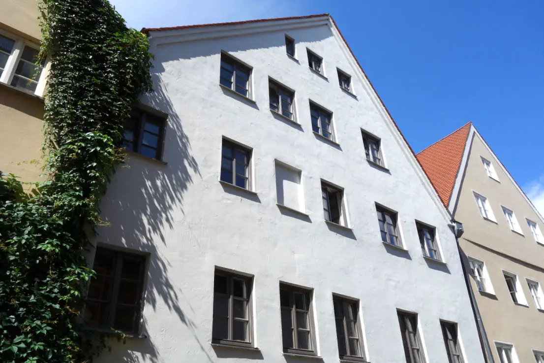 DSC07504 -- Schöne 2-Zimmer-Wohnung beim Rathausplatz in Augsburg / חדרים יפה דירת שני