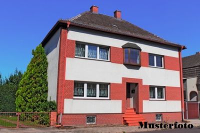 Mehrfamilienhaus in Duisburg (Alt-Homberg) zum Kauf mit 11 Zimmer, 284 m² Wohnfläche und 470 m² Grundstück.