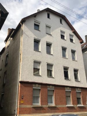Wohnung in Stuttgart (Bad Cannstatt) zum Kauf mit 2 Zimmer und 50 m² Wohnfläche. Ausstattung: Balkon, Gas, Holzfenster, voll unterkellert, Bad mit Dusche, Dachboden.