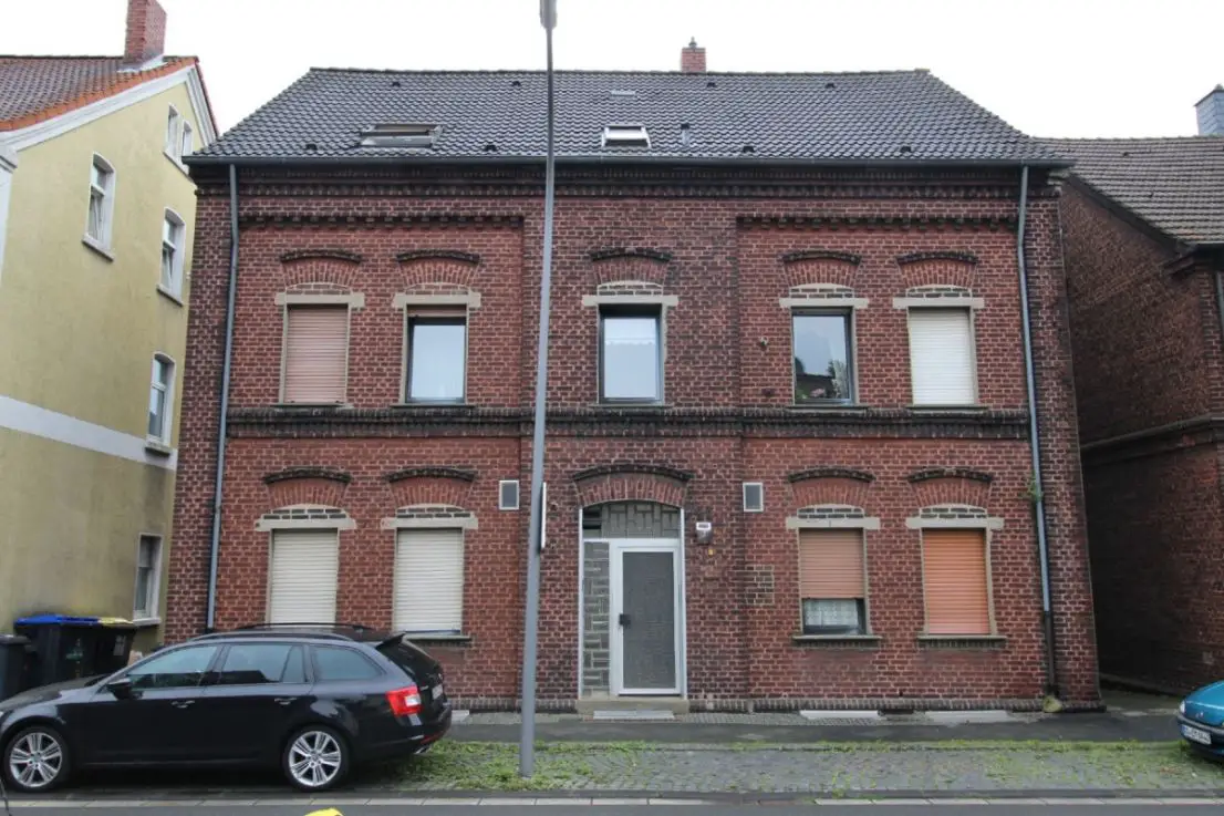 Hausvorderseite -- Bochum-Langendreer - Freistehendes Mehrfamilienhaus mit Selbstnutzeroptionen