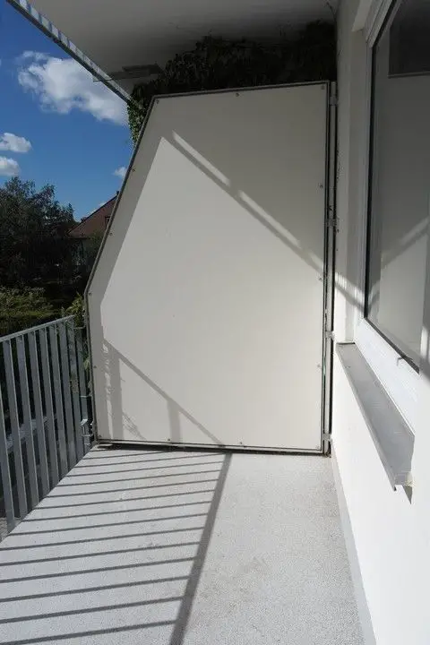 Balkon -- geräumige 3 Zimmer Wohnung in Schwabing Nord/Milbertshofen
