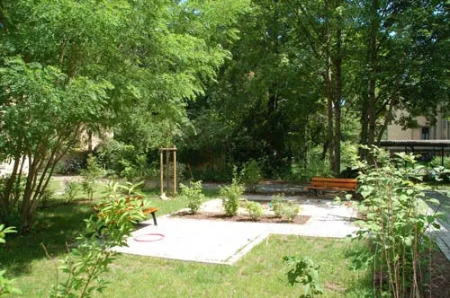 Garten am Waldpark -- * großzügige Villenetage direkt am Waldpark gelegen *