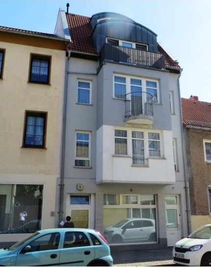 Hausansicht -- Gepflegte 2-Zimmer-Wohnung in Schönebeck