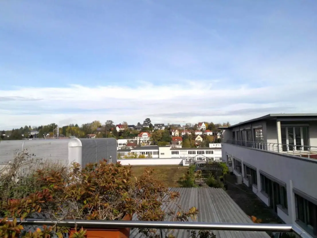 - -- Juwel hoch oben - Stadthaus in Nürtingen - mit toller Aussicht - nur für Kapitalanleger!