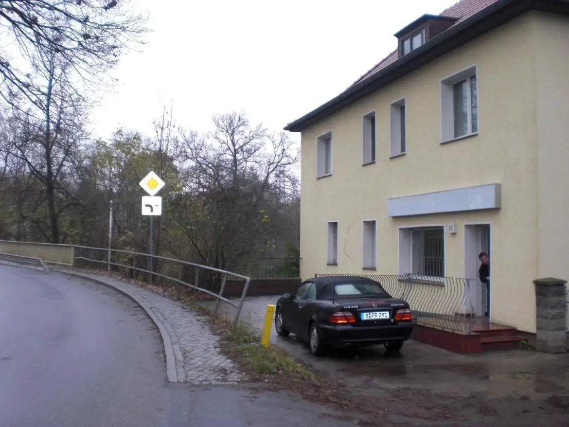 Aussenansicht -- Maisonette DG- Wohnung mit Gewerbeflächenmöglichkeiten in Woltersdorf am Stolp