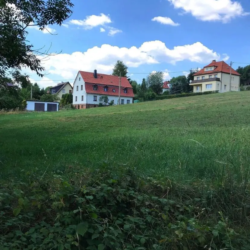 Grundstücksansicht -- Bauträger-Grundstück in Sonneberger Südhanglage
