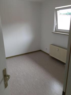 4 Zimmer Wohnung Zu Vermieten Strasse Des Friedens 07646 Thuringen Stadtroda Mapio Net