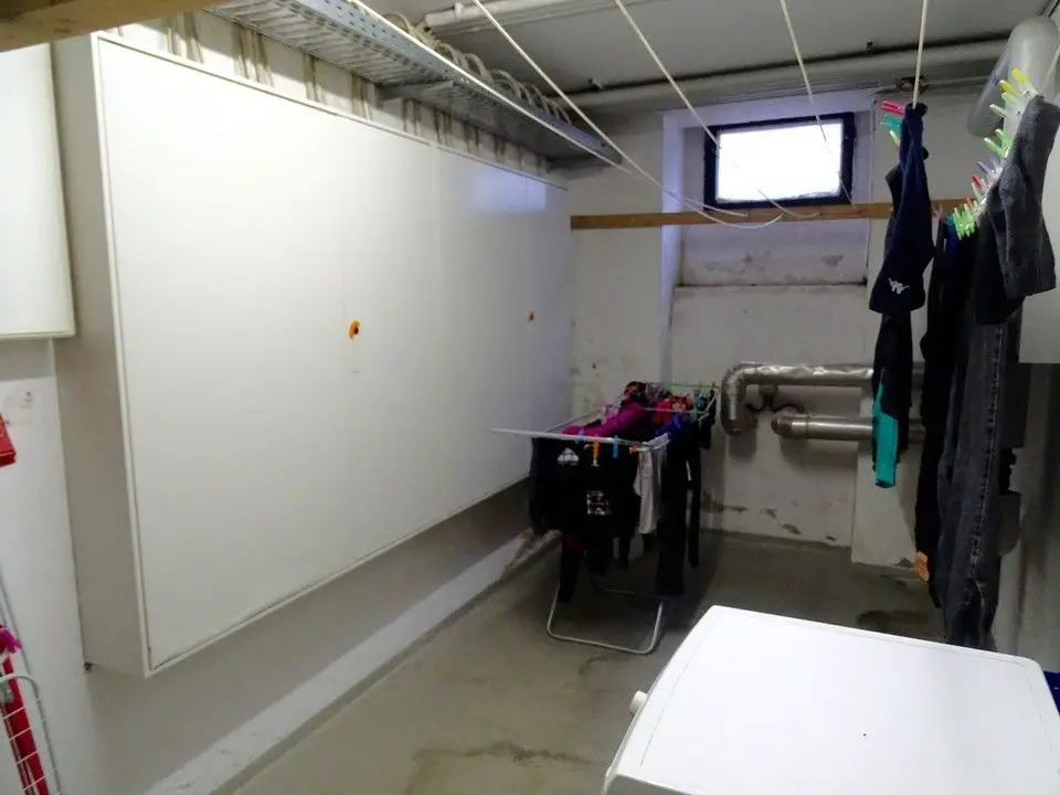 Waschraum -- 2-Zimmer in zentrumsnaher Lage mit Aufzug ! Wertentwicklung !