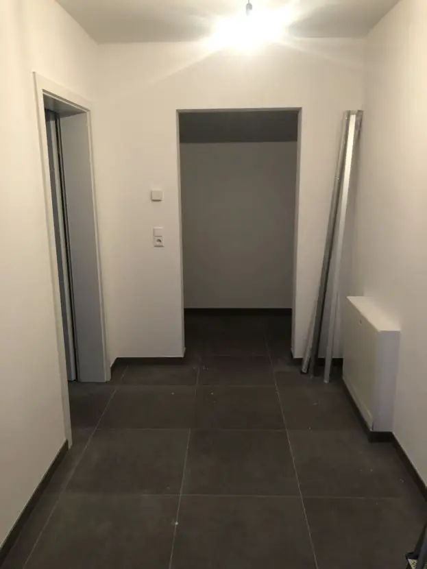 Flur -- 800 €, 87 m², 3 Zimmer