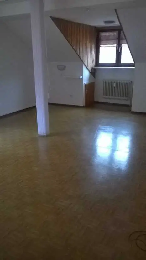 Wohnbereich -- Schöne 1-Zimmer-Wohnung in Wörth an der Donau (ZENTRUM)