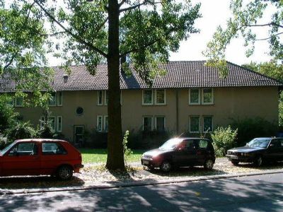 Wohnung in Bonn (Plittersdorf) zur Miete mit 4,5 Zimmer und 77,7 m² Wohnfläche. Ausstattung: Terrasse, Gas, Zentralheizung, offene Küche, Dachboden, Kelleranteil.