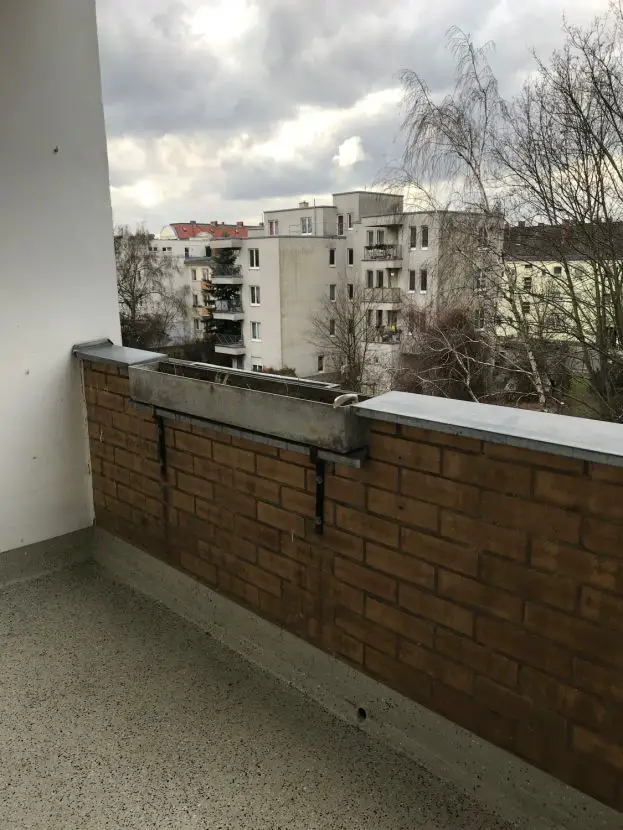 Balkon -- Erstbezug nach Sanierung: schöne 2,5-Zimmer-Wohnung mit Balkon in Reinickendorf, Berlin