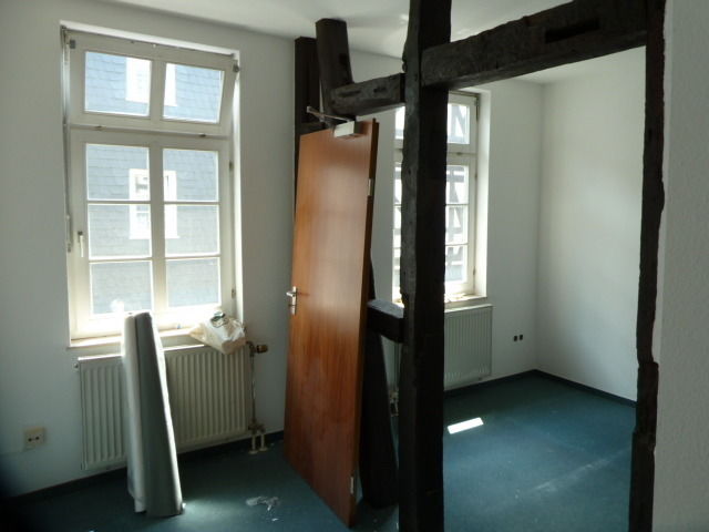 Wohnzimmer  -- Renoviert ~ Zentral ~ Gemütlich ~~~ Optimal die Nähe zur (Uni-)Stadt ~~~ sucht ...
