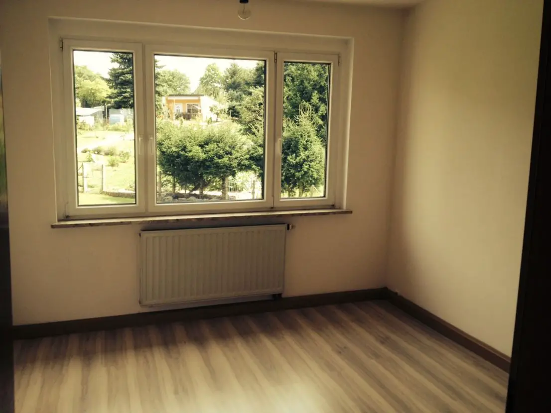 Foto 1 -- Sehr schöne Wohnung in Knau zu vermieten