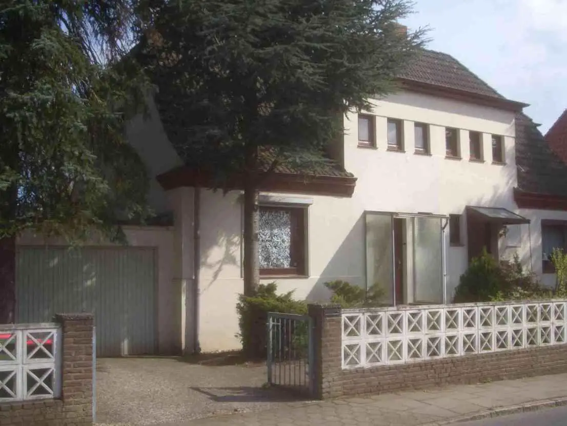1 Haus Flottbeker Stieg -- Schönes Haus mit fünf Zimmern in Hamburg-Großflottbek