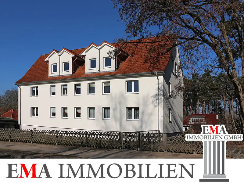 Eigentumswohnung in Rheinseber -- Verkauf einer Drei-Zimmer-Eigentumswohnung mit Pkw-Stellplatz