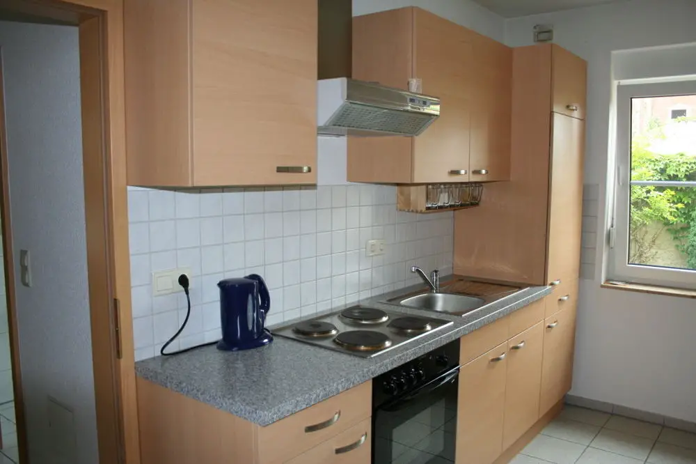 Einbauküche -- 1 Raum Wohnung über 2 Etagen