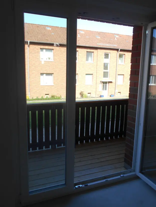 DSCN2380 -- in Sanierung befindliche 3 Zi. Wohnung mit Balkon