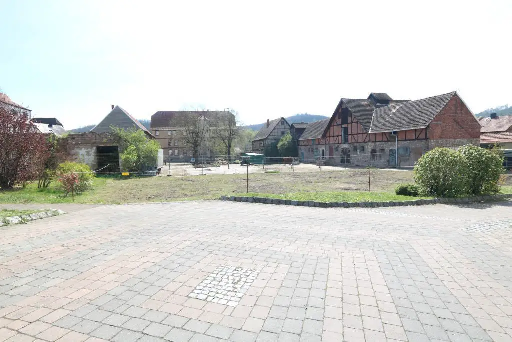 Grundstücksansicht -- Wohnen im historischen Ambiente - interessantes Immobilienprojekt in Eisenach 