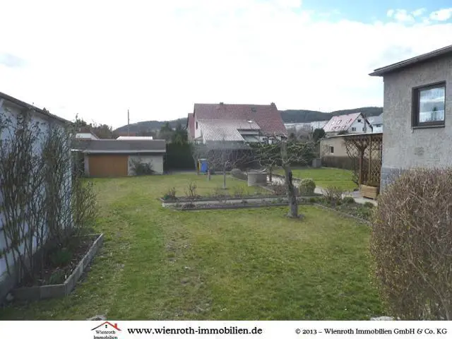 Garten -- Bezugsfreie Doppelhaushälfte in der Ringwiese