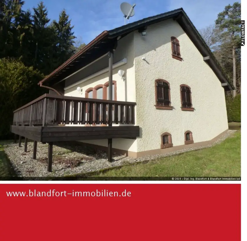 Außenansicht/Balkon -- Repräsentatives Jagdhaus in Hochwildrevier