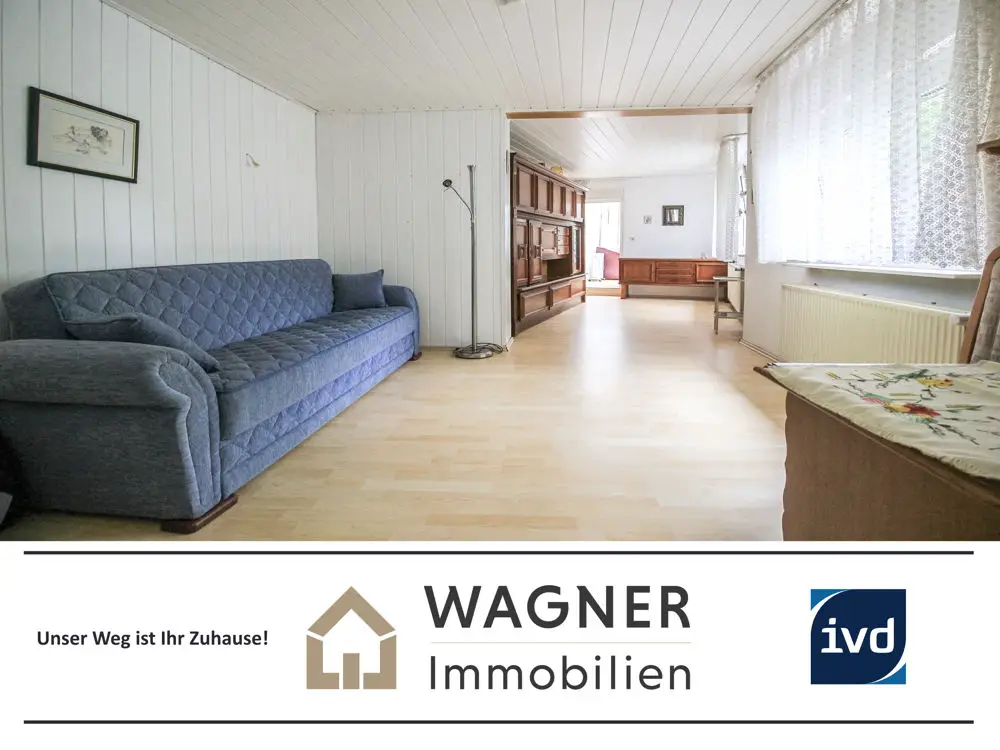 Wohnzimmer -- Charmantes Einfamilienhaus in beliebter Lage von Mainz-Bretzenheim